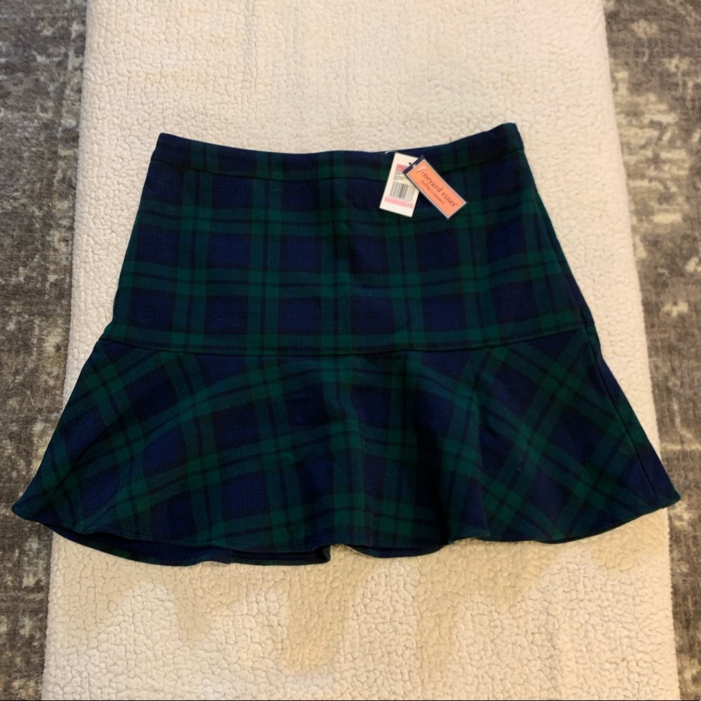 New Vineyard Vines plaid skirt